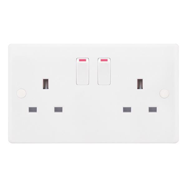 Selectric Smooth 13A Switched DP Socket + 2 Earth Terminals SSL524