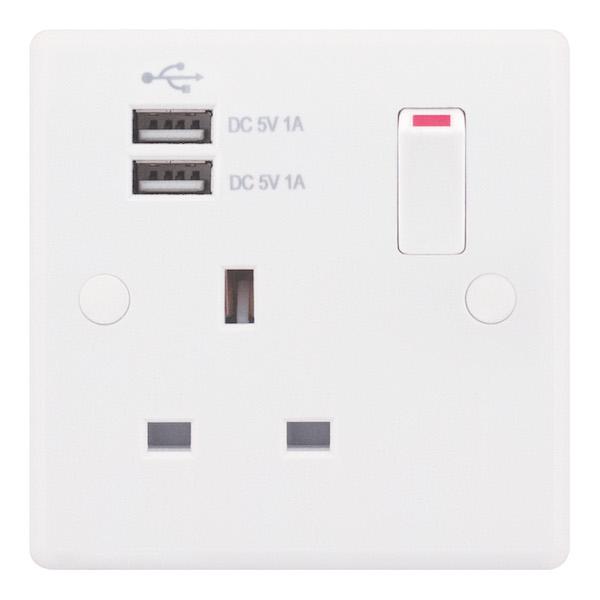 Selectric Smooth 13A Switched Socket 2 x USB SSL580